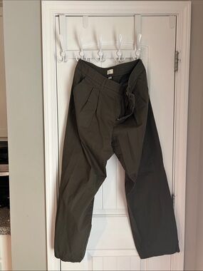 a new day women’s size 12 Wide-Leg Chinos/trousers in Olive Green